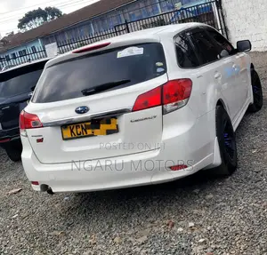 Subaru Legacy 2009 White