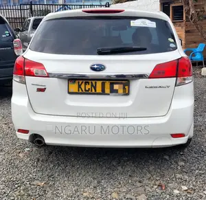 Subaru Legacy 2009 White