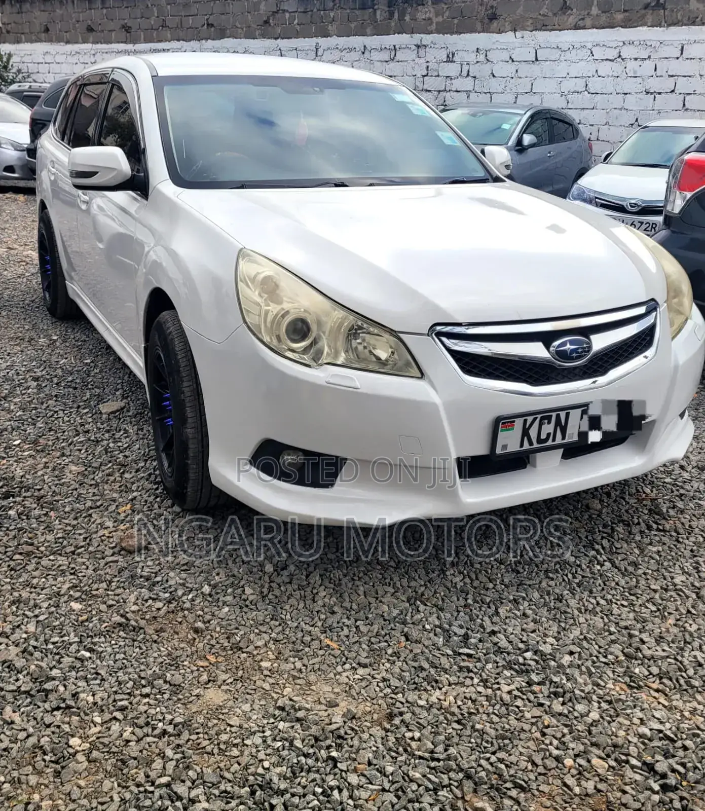 Subaru Legacy 2009 White