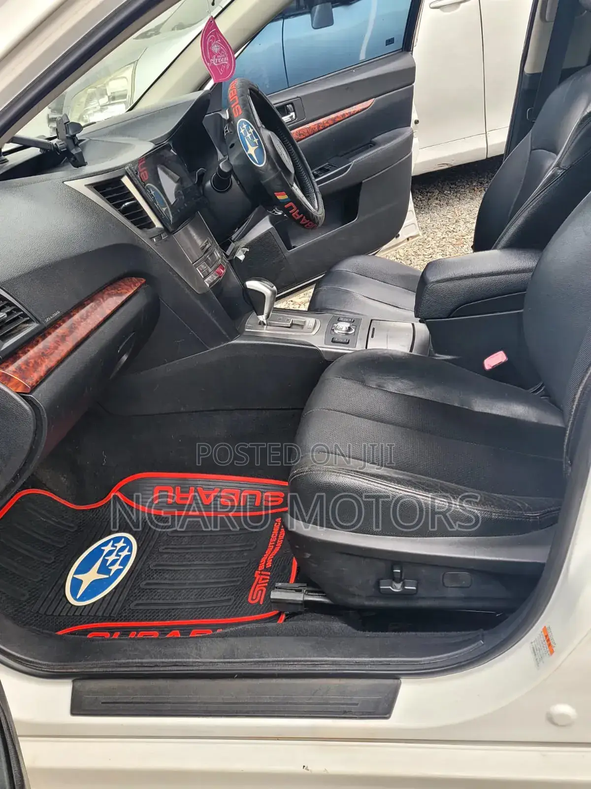 Subaru Legacy 2009 White
