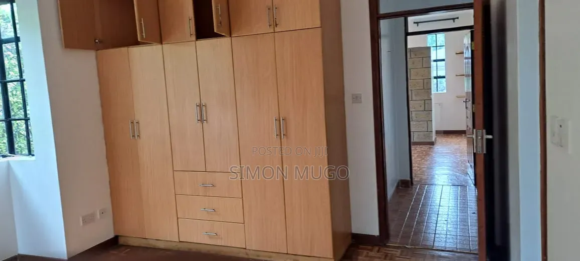 3bdrm Maisonette in Ridgeways for rent