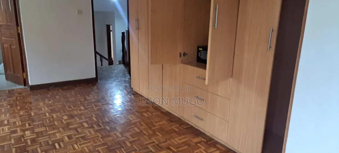3bdrm Maisonette in Ridgeways for rent