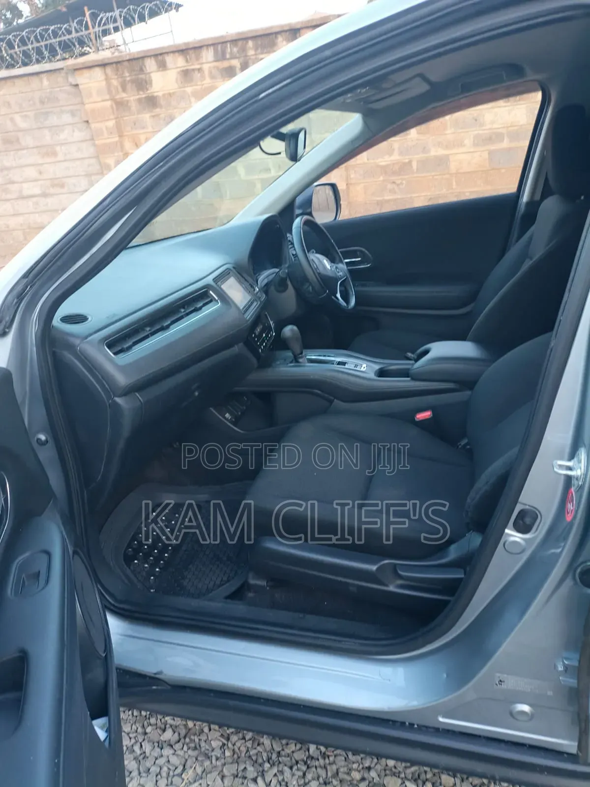 Honda Vezel 2016 Silver