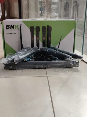 Professional BNK BK8400 4-Channel UHF Microphone