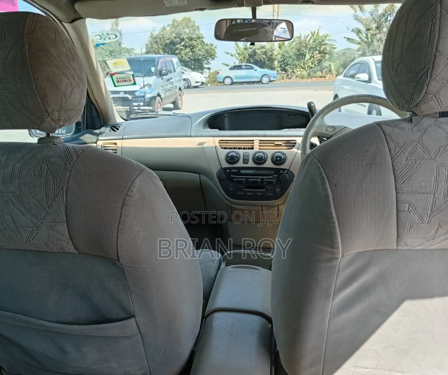 Toyota Vista 2000 Red