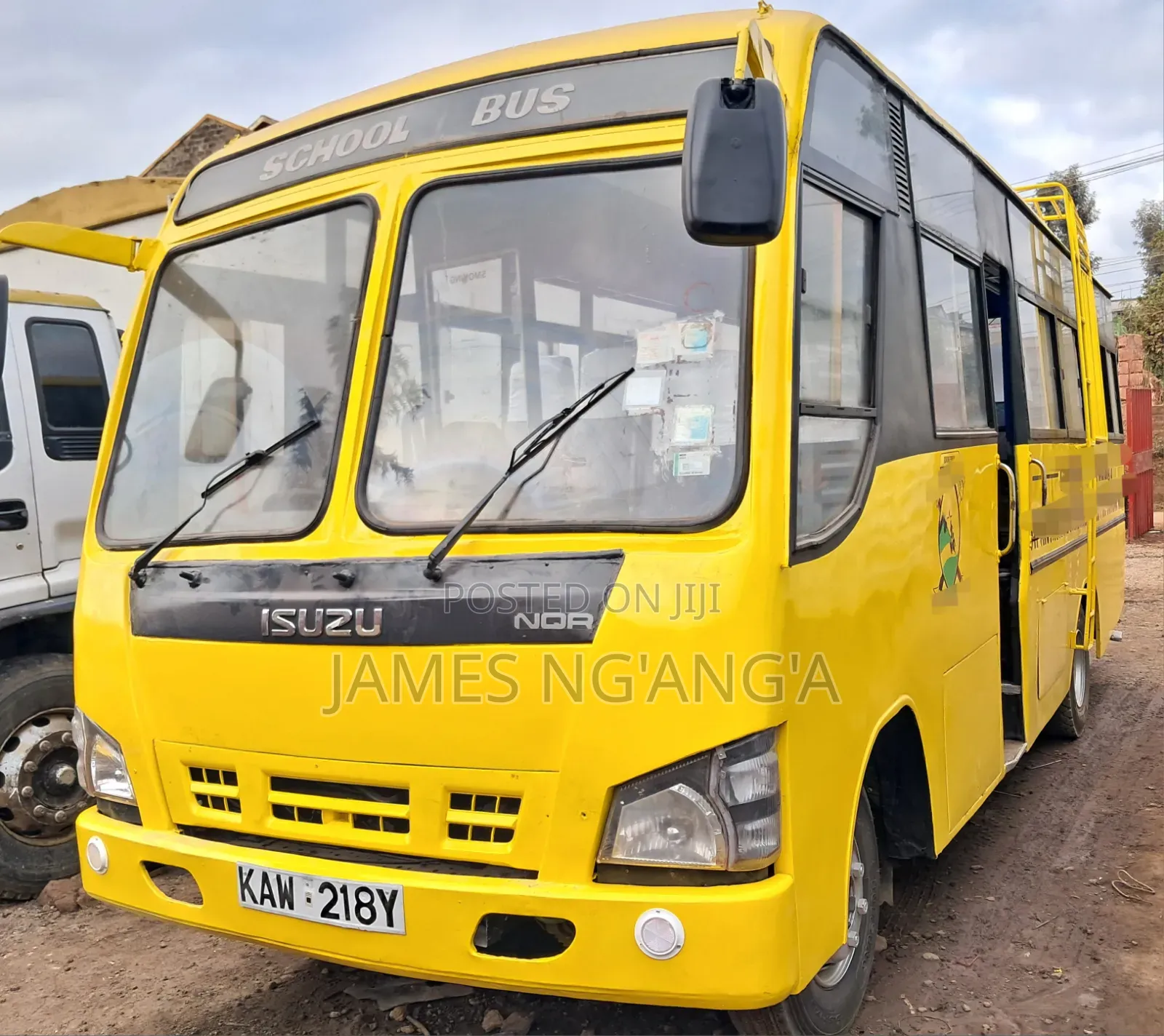 Isuzu NQR 2006 Yellow