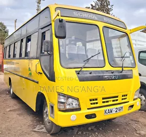 Isuzu NQR 2006 Yellow