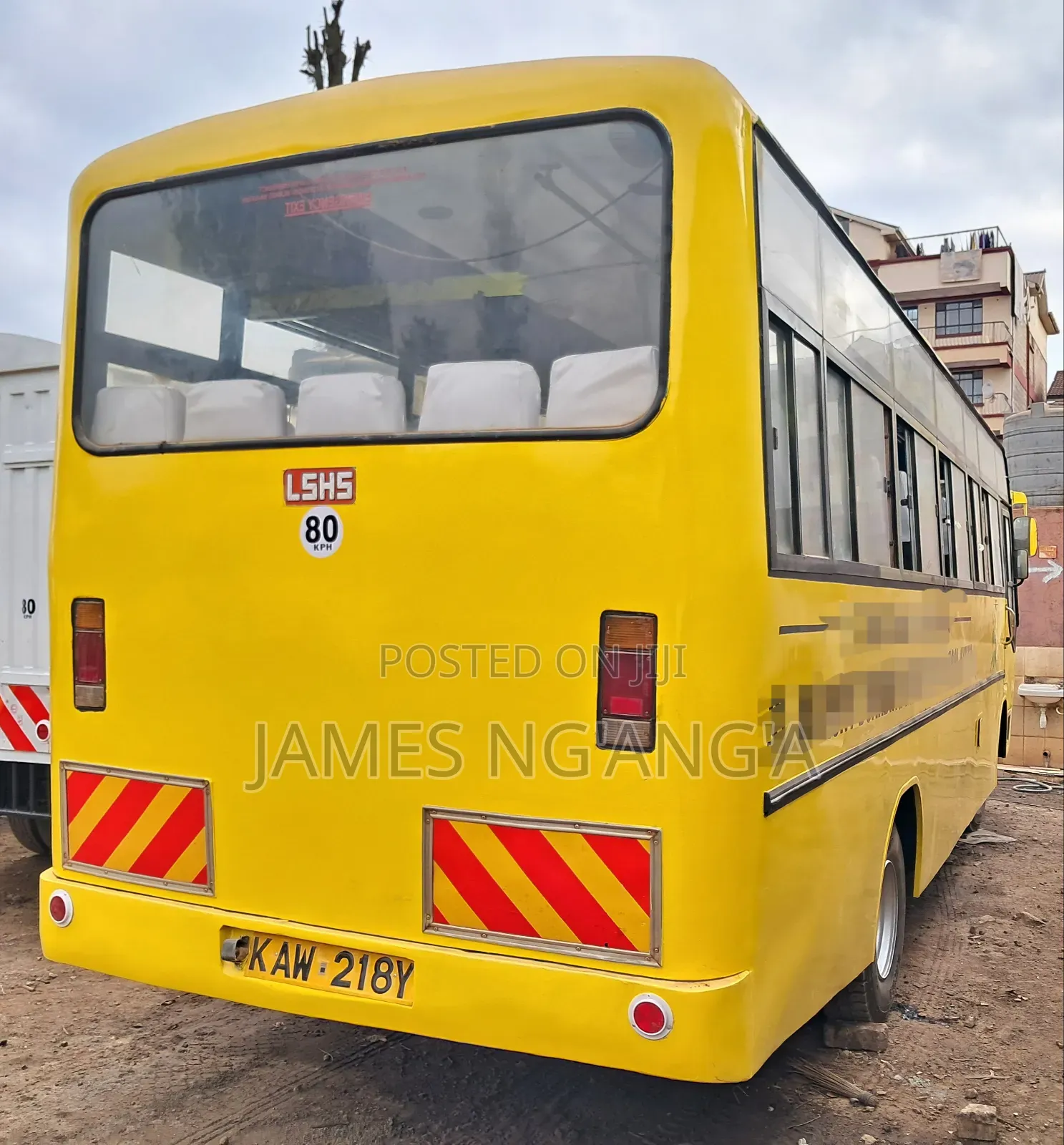 Isuzu NQR 2006 Yellow