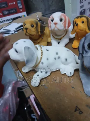 Adorable Shaking Head Dog Car Dashboard Decoration