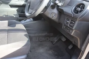 Toyota Axio 2019 Silver