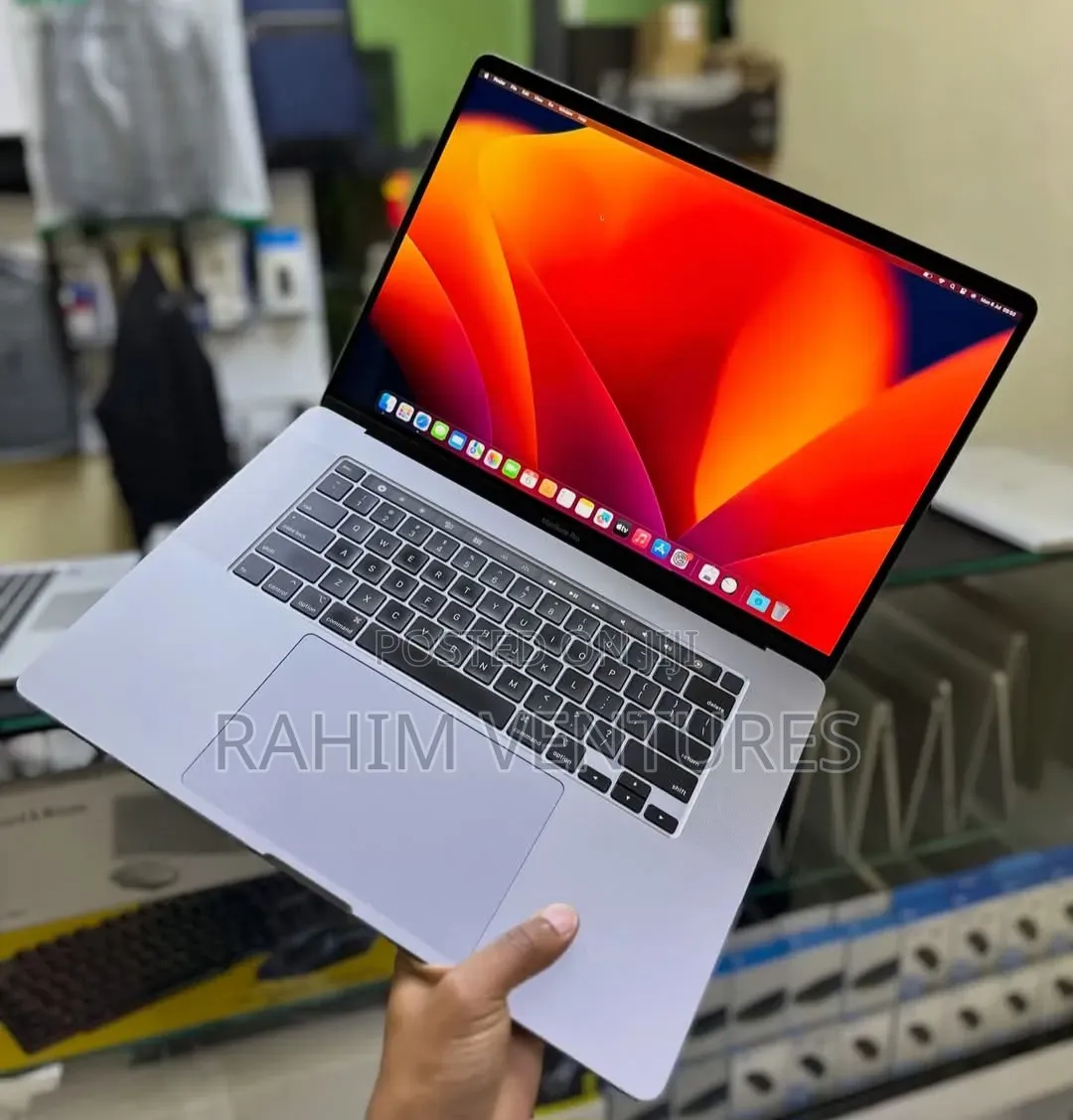 Laptop Apple MacBook Pro 2019 16GB Intel Core i9 SSD 512GB