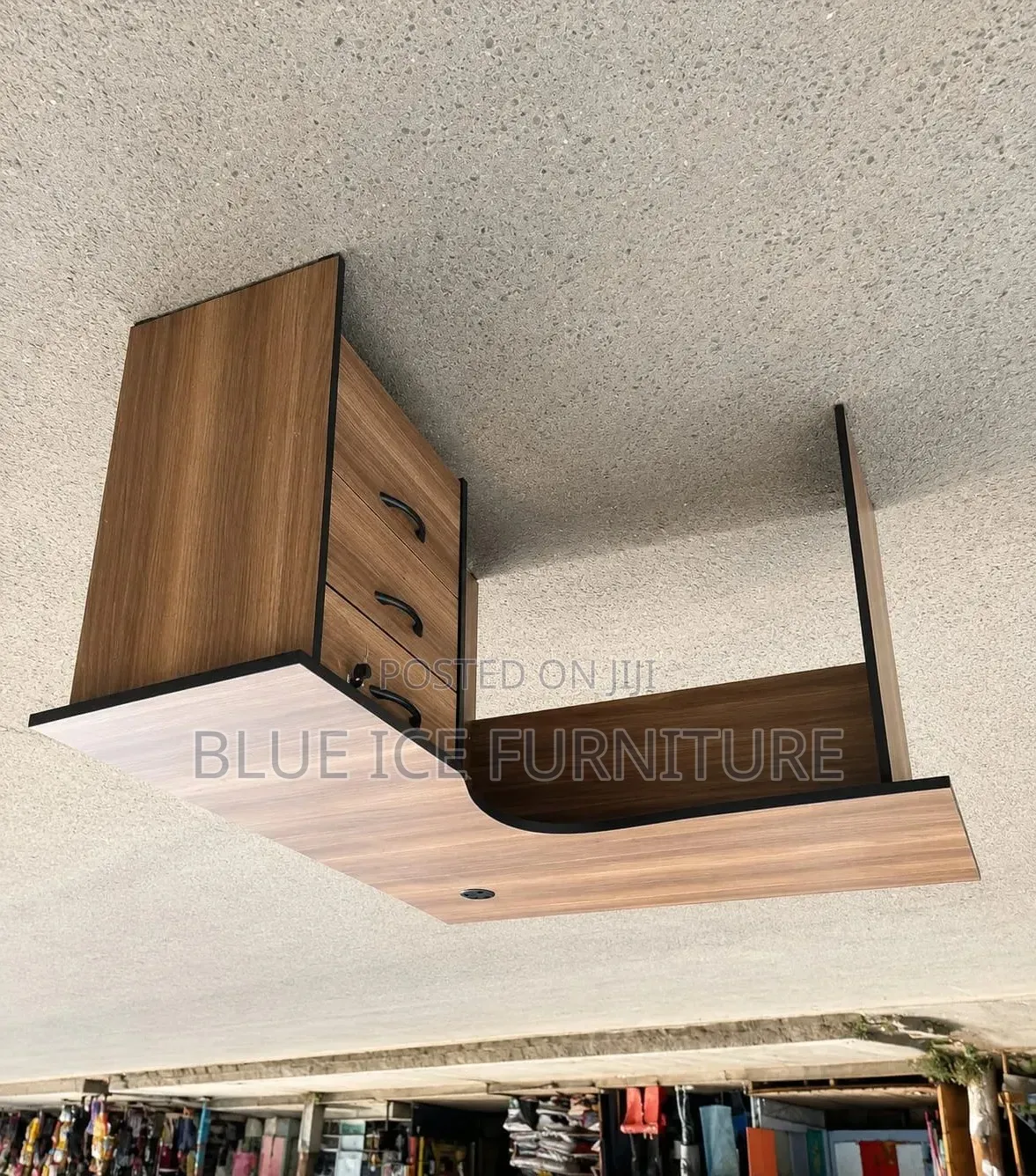 L-Shaped Executive Office Desk With Lockable Drawers