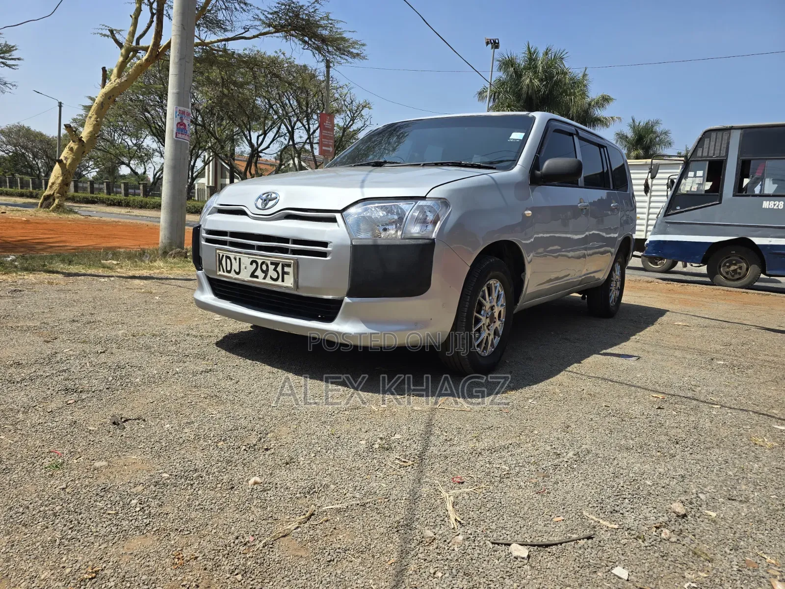 Toyota Succeed SV Premium 2016 Silver