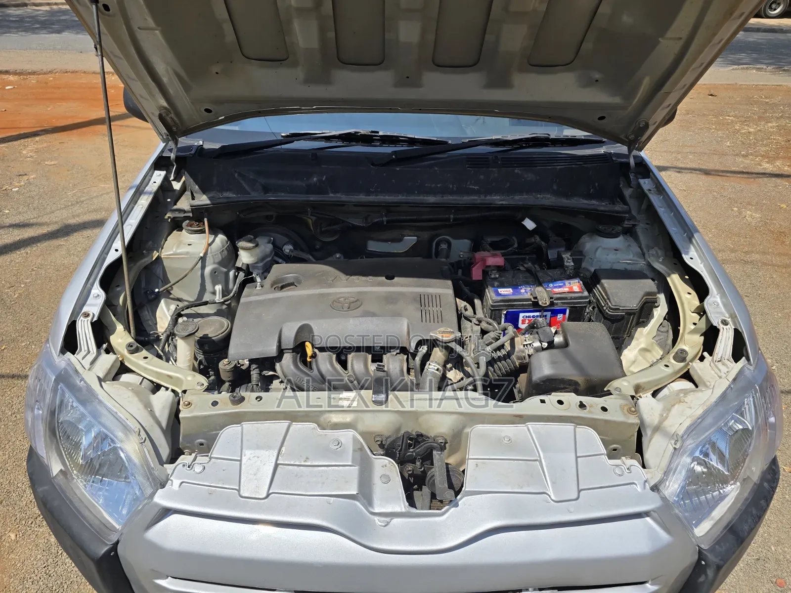 Toyota Succeed SV Premium 2016 Silver