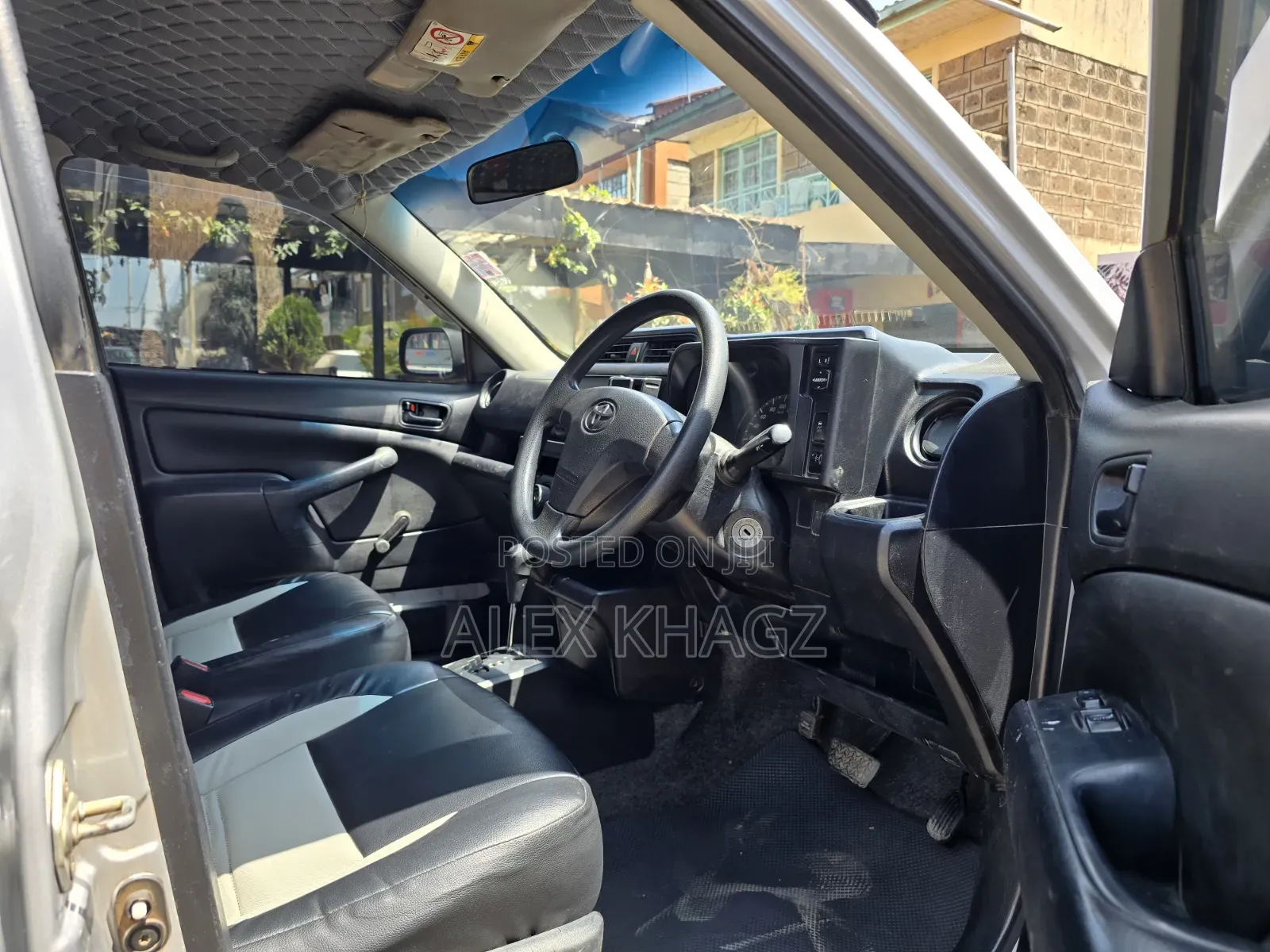 Toyota Succeed SV Premium 2016 Silver