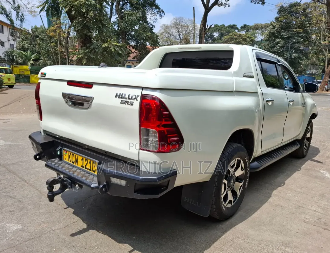 Toyota Hilux 2016 White