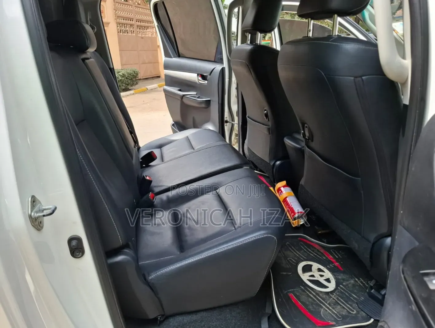 Toyota Hilux 2016 White