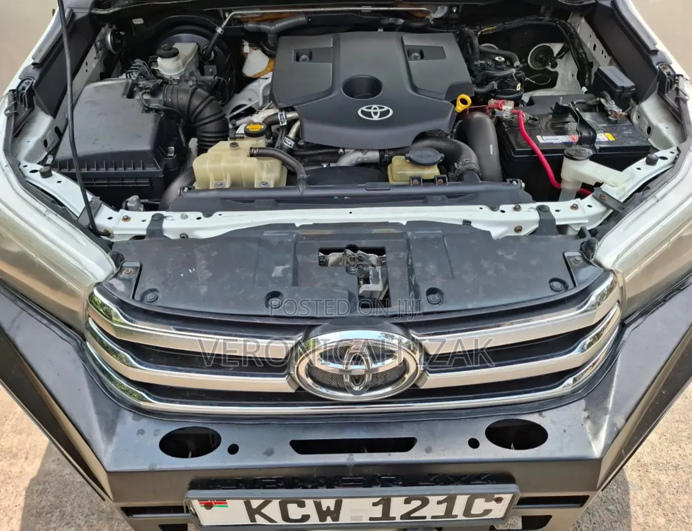 Toyota Hilux 2016 White