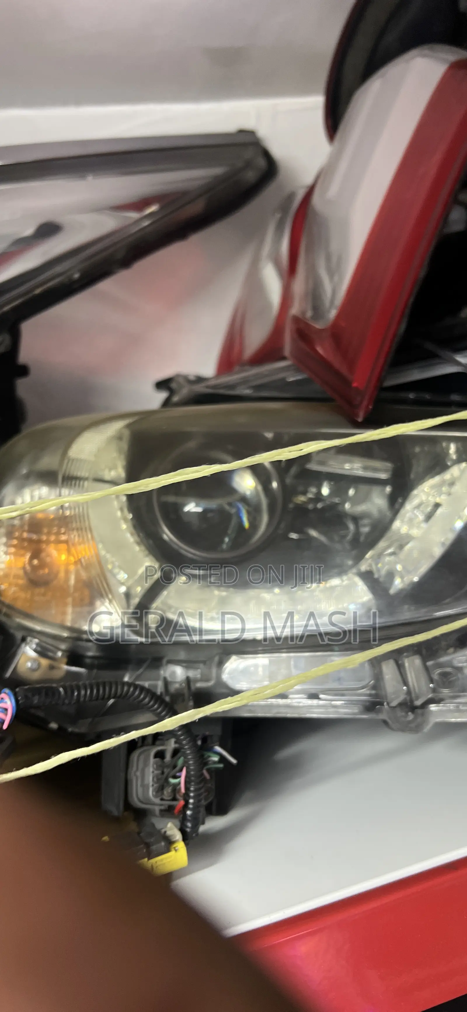 Headlight Mazda Demio Part No:Z