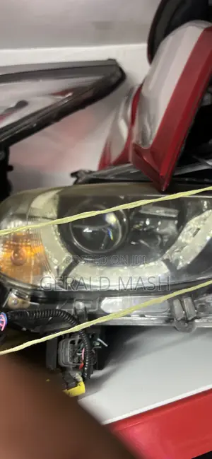 Headlight Mazda Demio Part No:Z