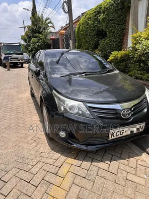 Toyota Avensis 2014 Black