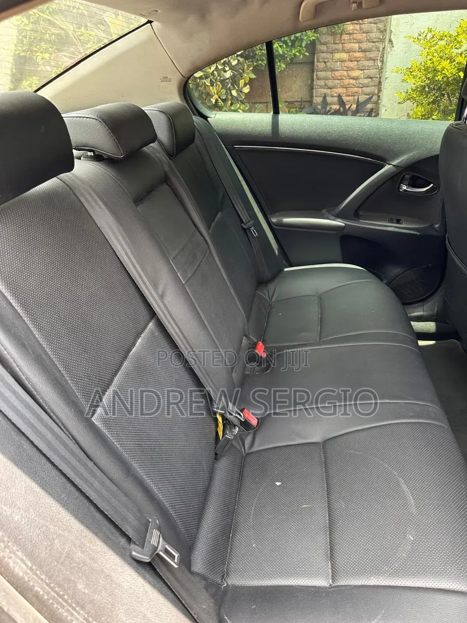 Toyota Avensis 2014 Black