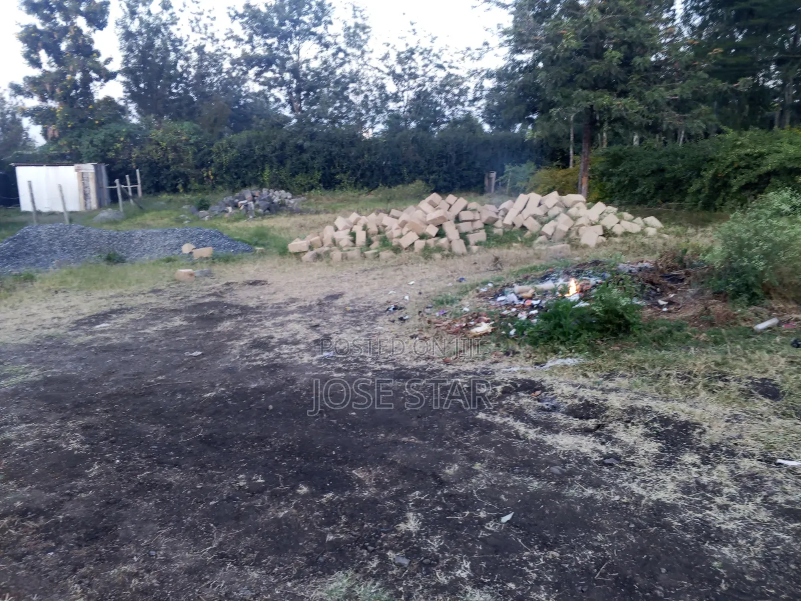 1⁄4 Acre of Land in a Very Developed Neighborhood