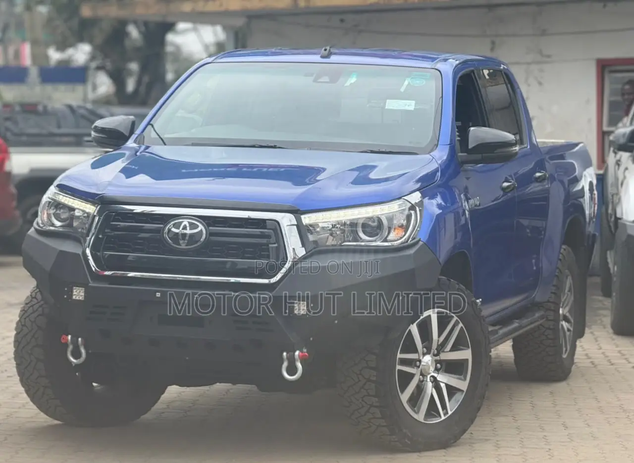Toyota Hilux 2019 Blue