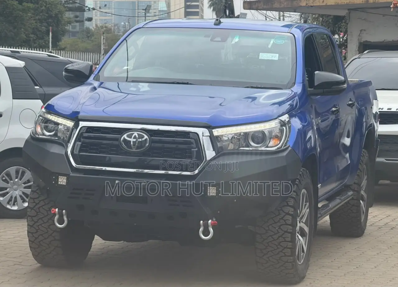 Toyota Hilux 2019 Blue