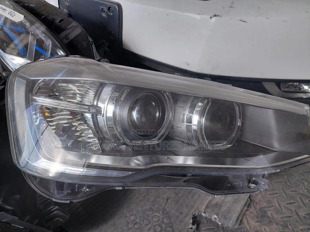 BMW 3 Series Headlight - thumbnail 2
