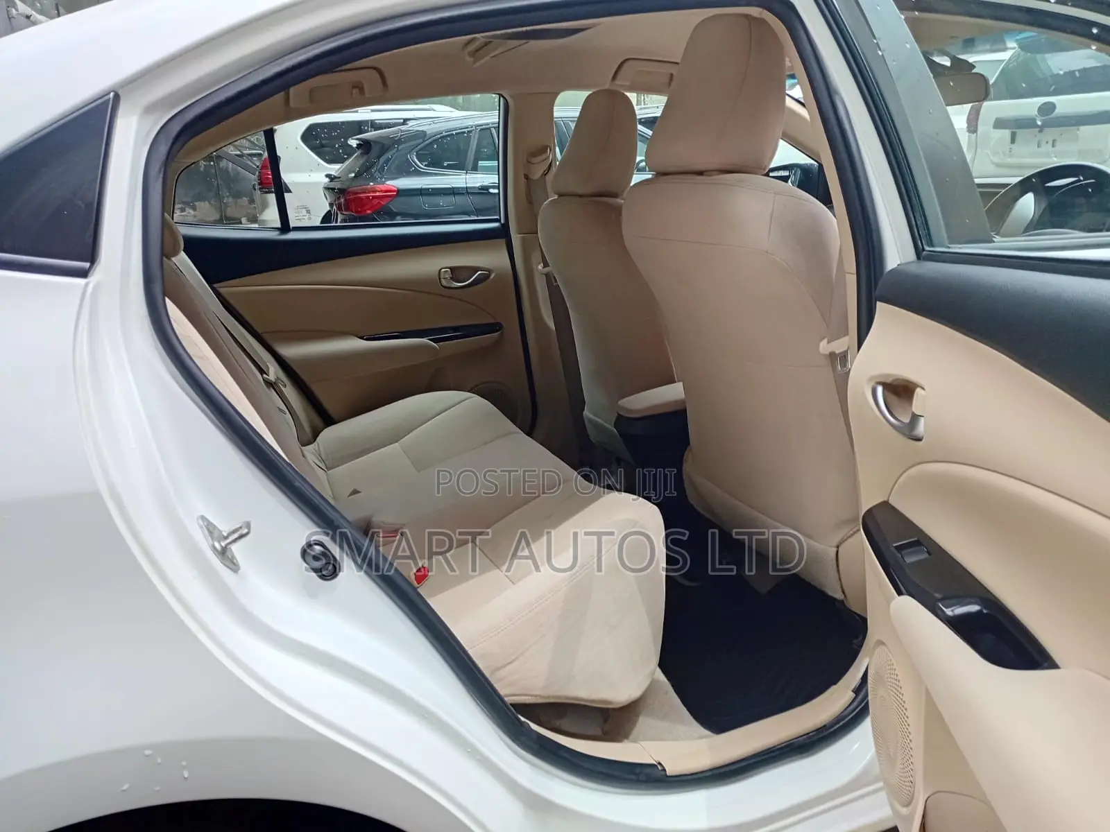 Toyota Yaris 2019 Pearl