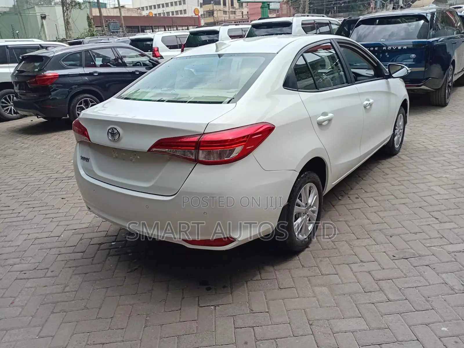 Toyota Yaris 2019 Pearl