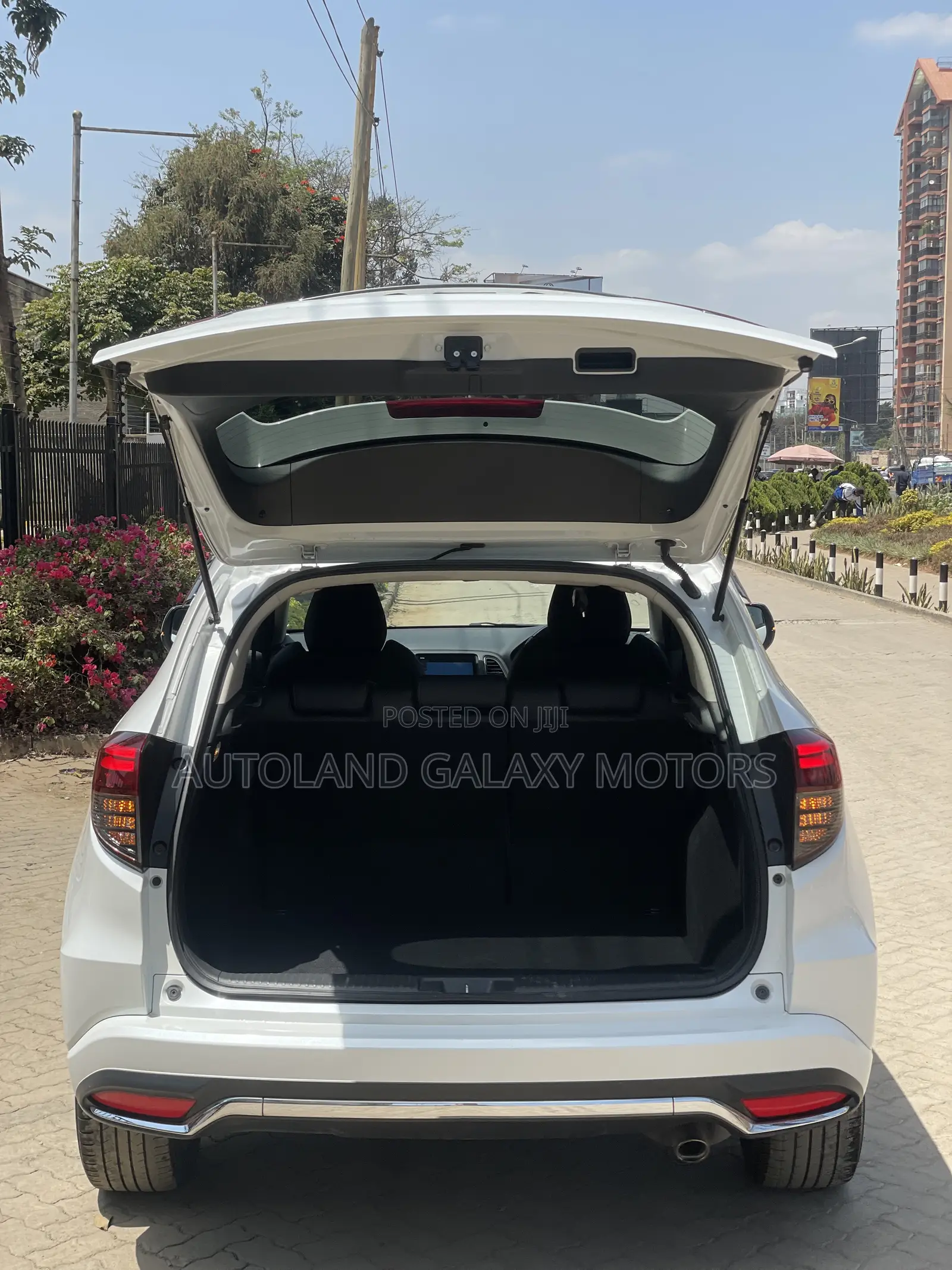 Honda Vezel 2019 White