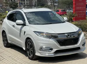 Honda Vezel 2019 White