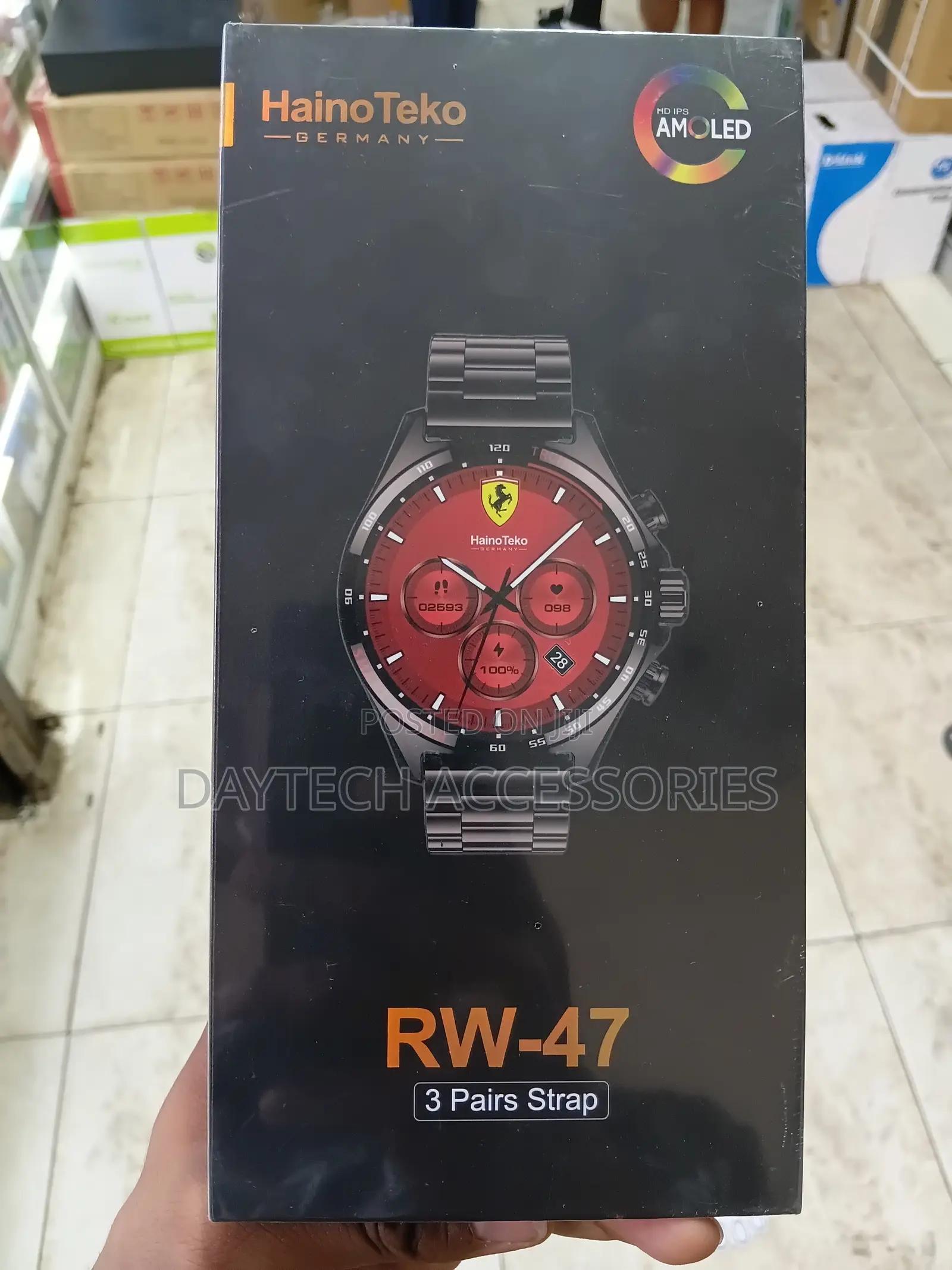 The Haino Teko RW-47 Is a Round-Faced AMOLED Smartwatch.