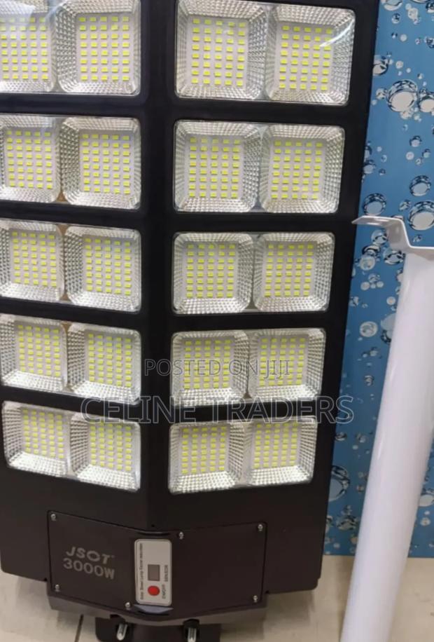 3000w Solar Streetlight + Pole - thumbnail 2