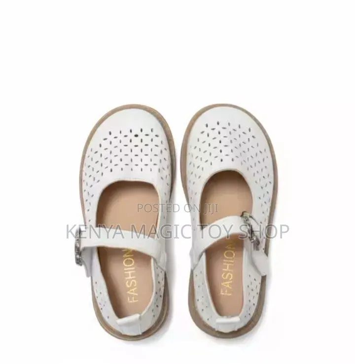 Mary Jane Flat Shoe