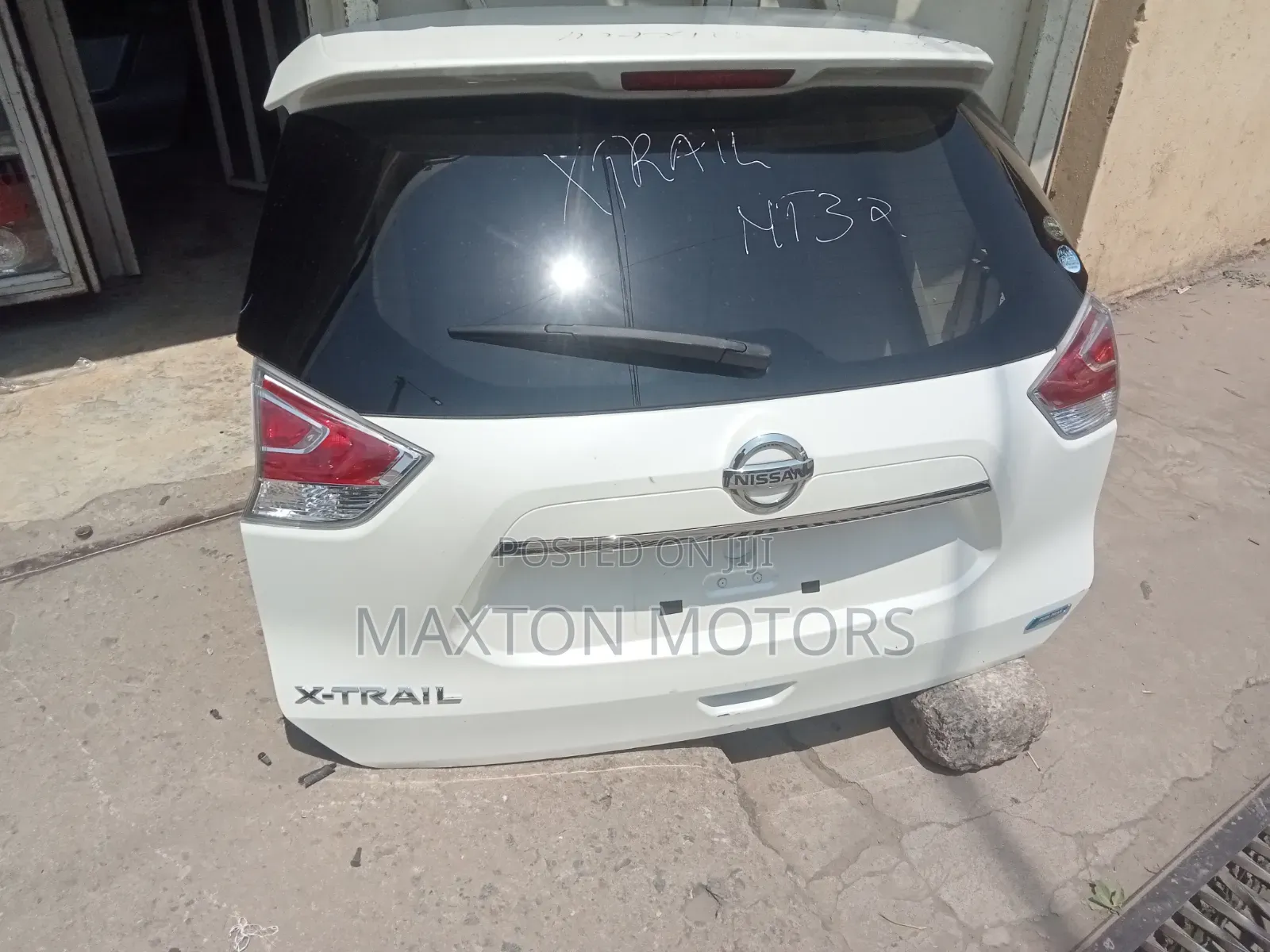 Nissan Xtrail Nt32 Tailgate 2014 (Manual New Arrivals)
