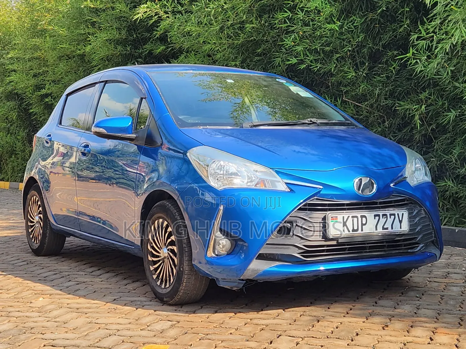 Toyota Vitz 2017 Blue