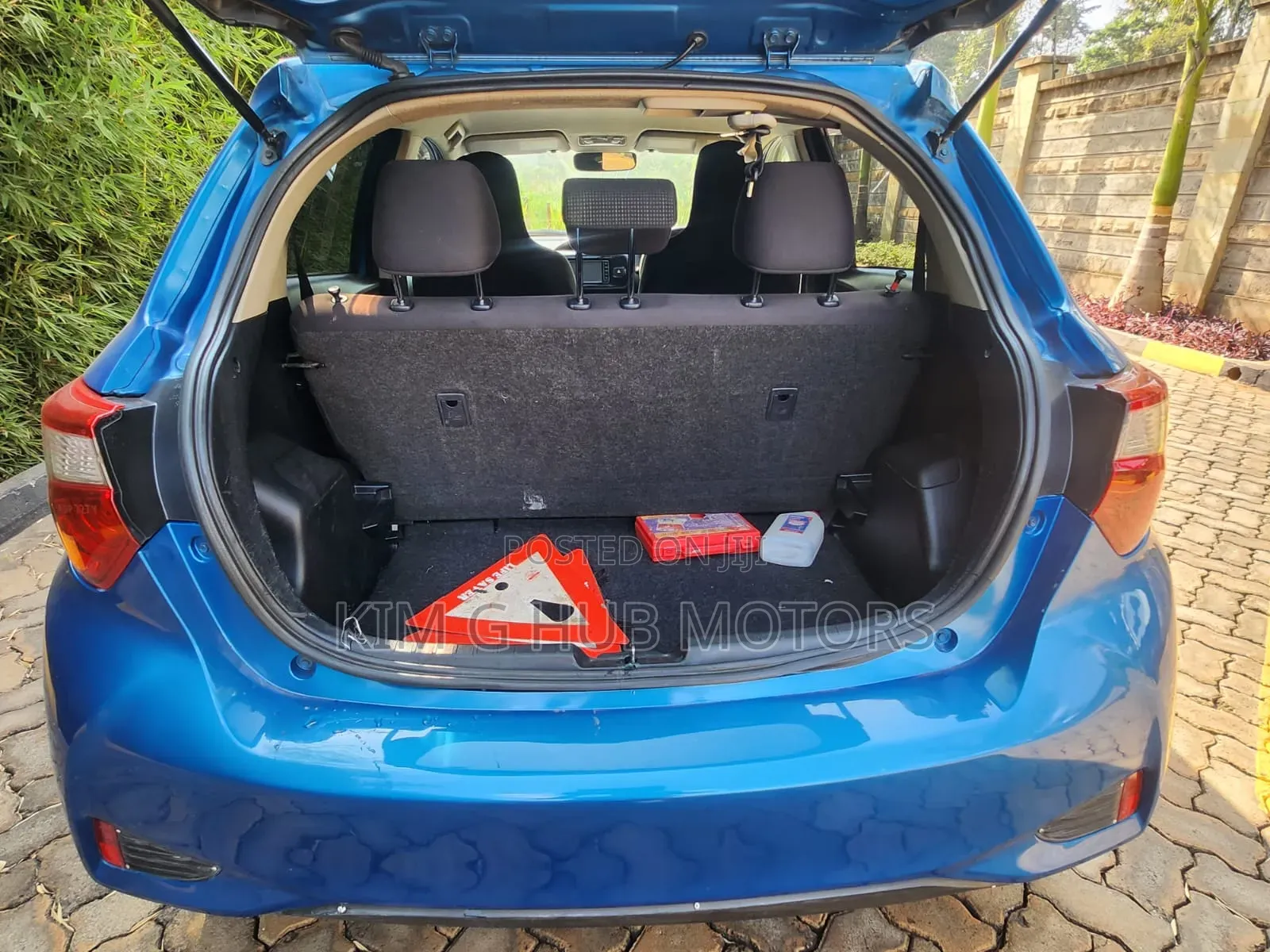 Toyota Vitz 2017 Blue