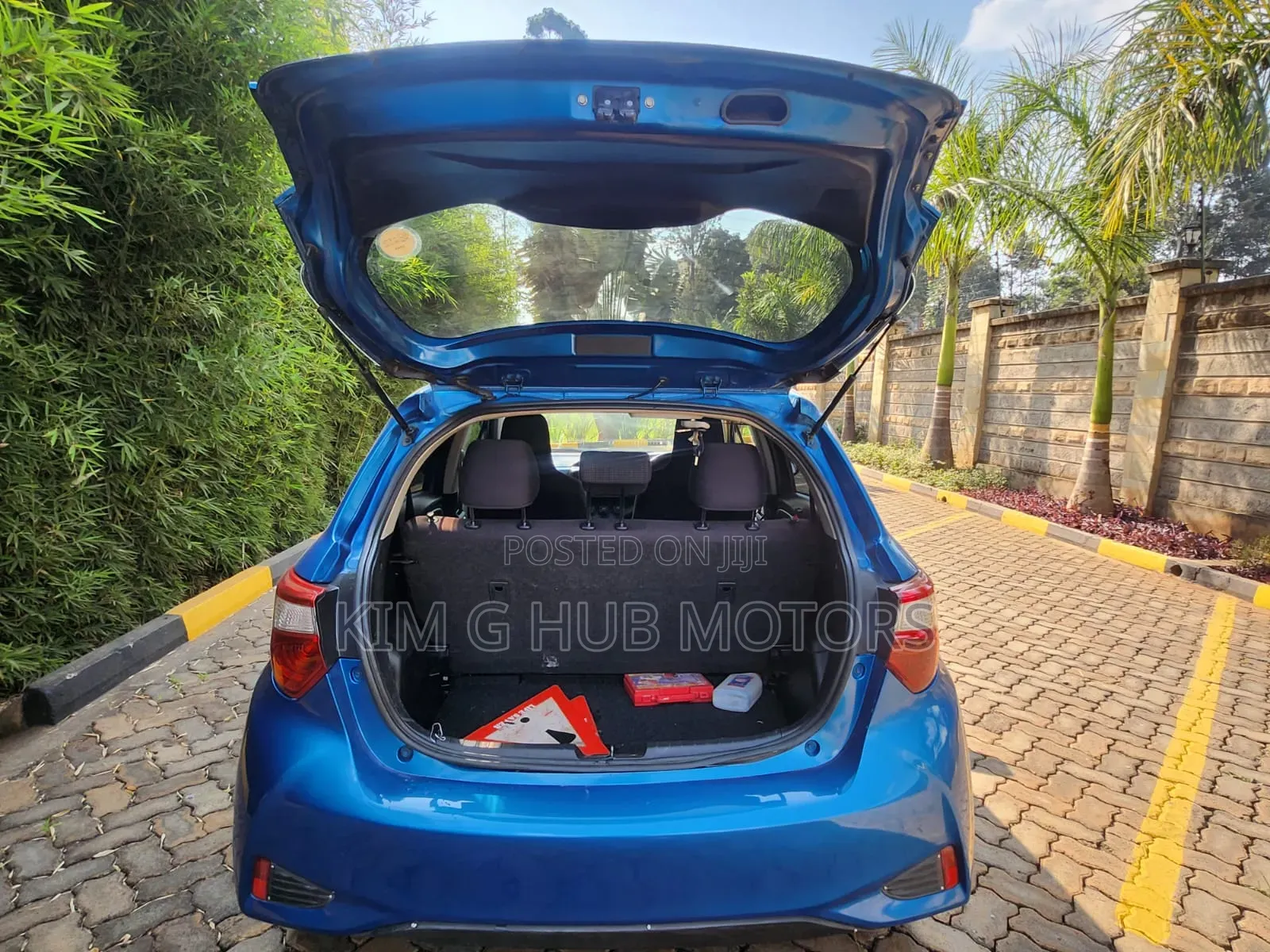 Toyota Vitz 2017 Blue