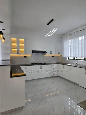 3bdrm Maisonette in Kibiko, Kibiku for sale