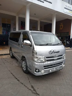 Toyota HiAce 2014 Silver