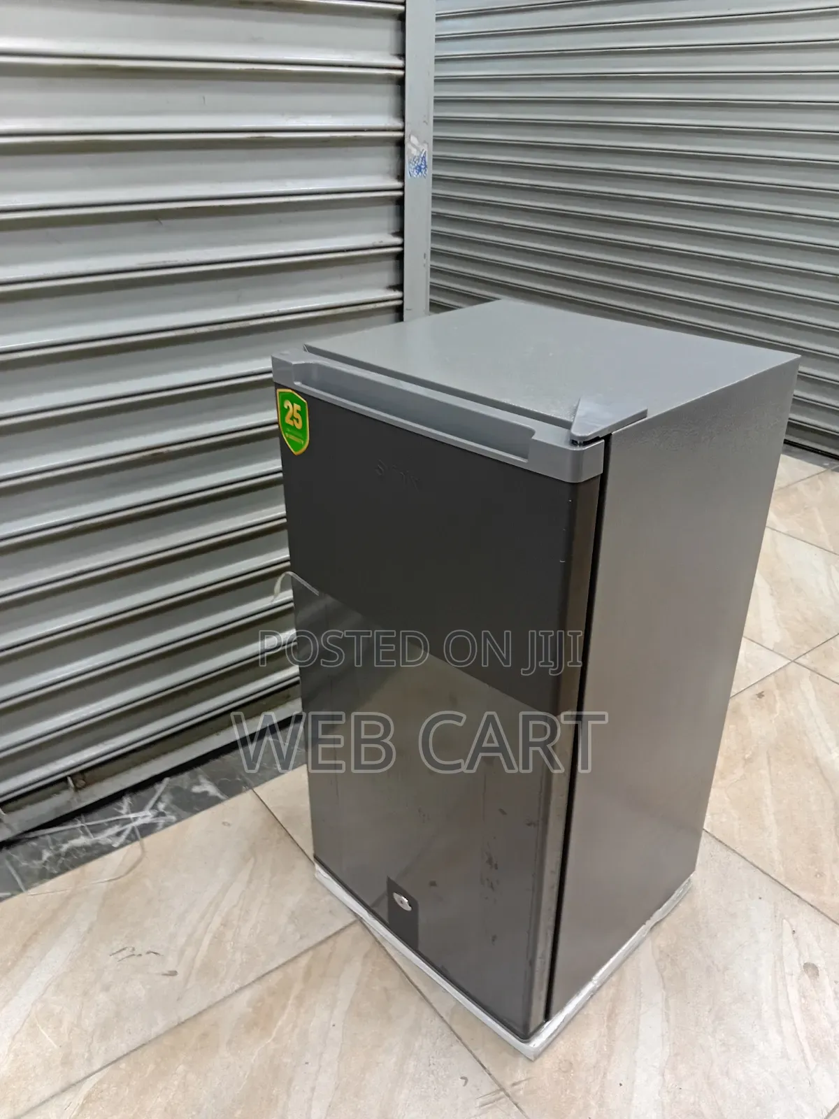 Syinix 90L Mini Refrigerator