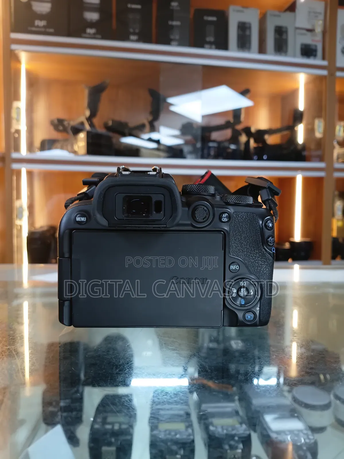 Canon Eos R10 With 18-45mm Lens