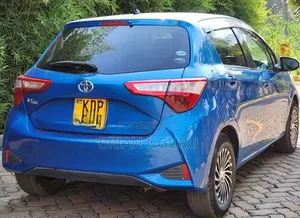 Toyota Vitz 2017 Blue