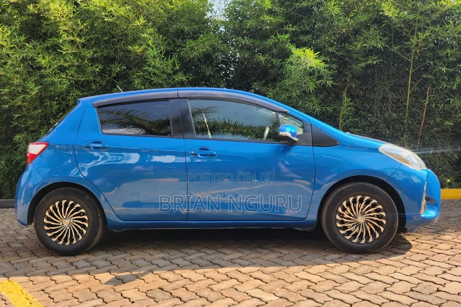 Toyota Vitz 2017 Blue