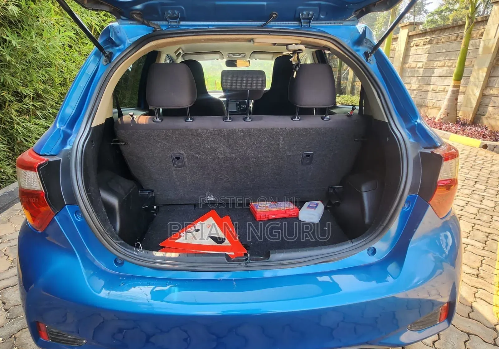 Toyota Vitz 2017 Blue