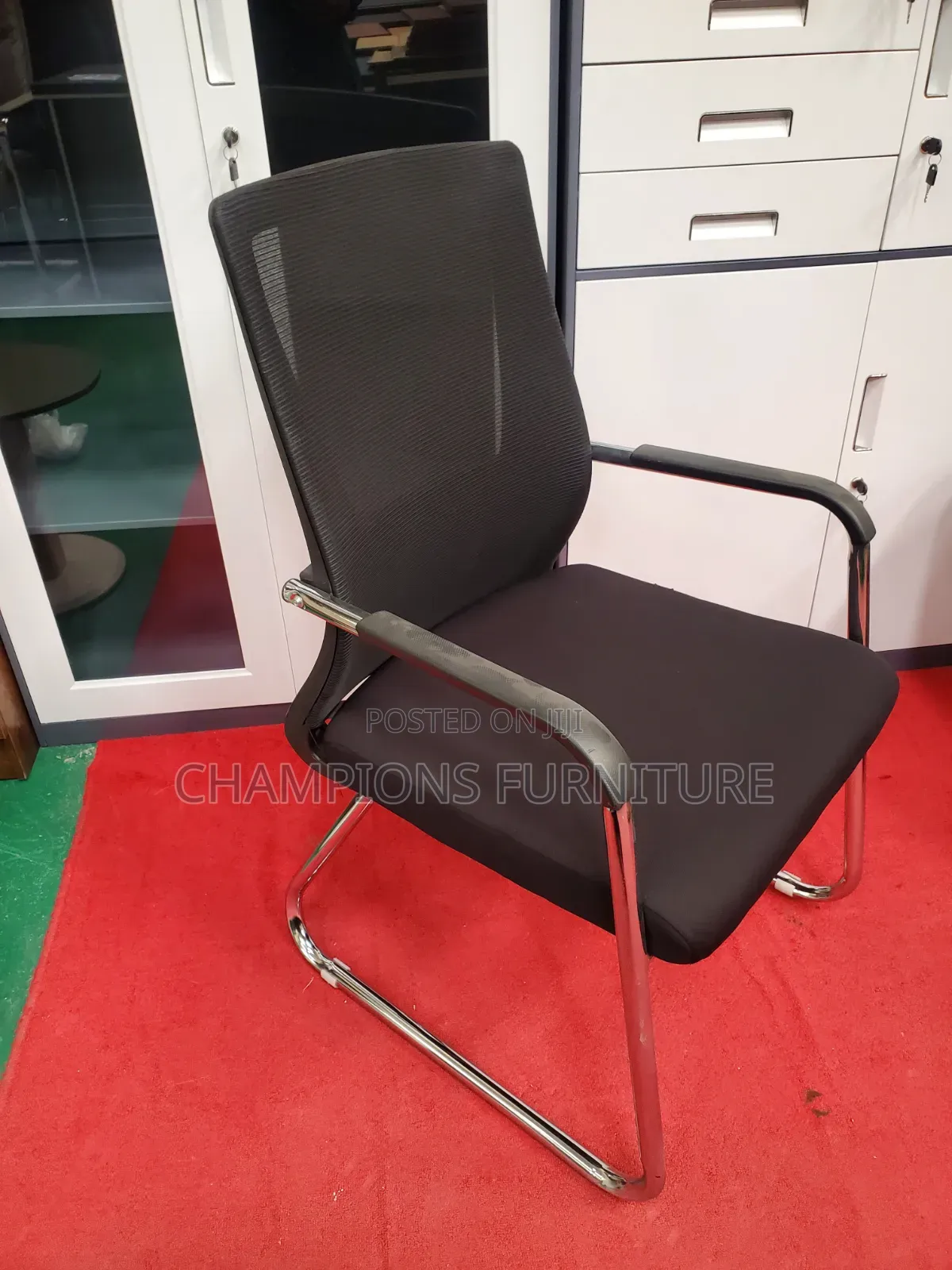 Ergonomic Visitors/Boardroom Chair With Sled Base
