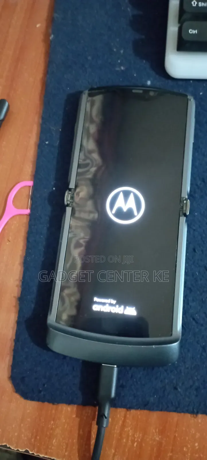 Motorola Razr 5G 256 GB Gray